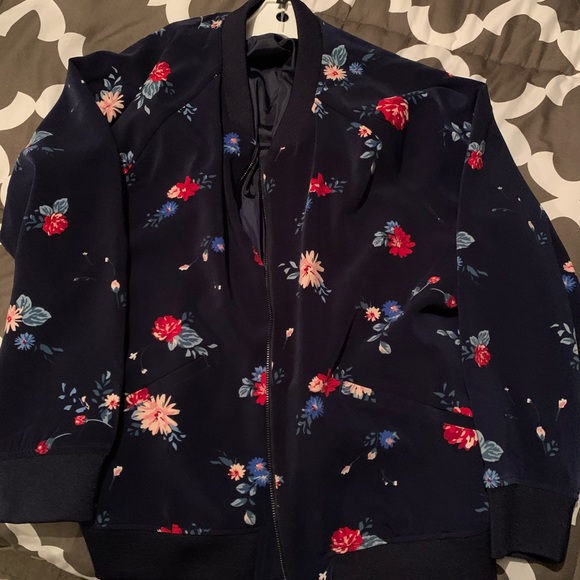 Bomber - Picture 1 of 1